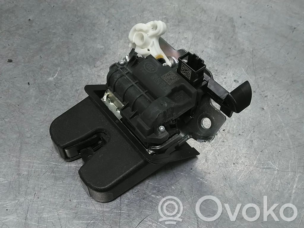 Volkswagen Tiguan Zamek klapy tylnej / bagażnika 