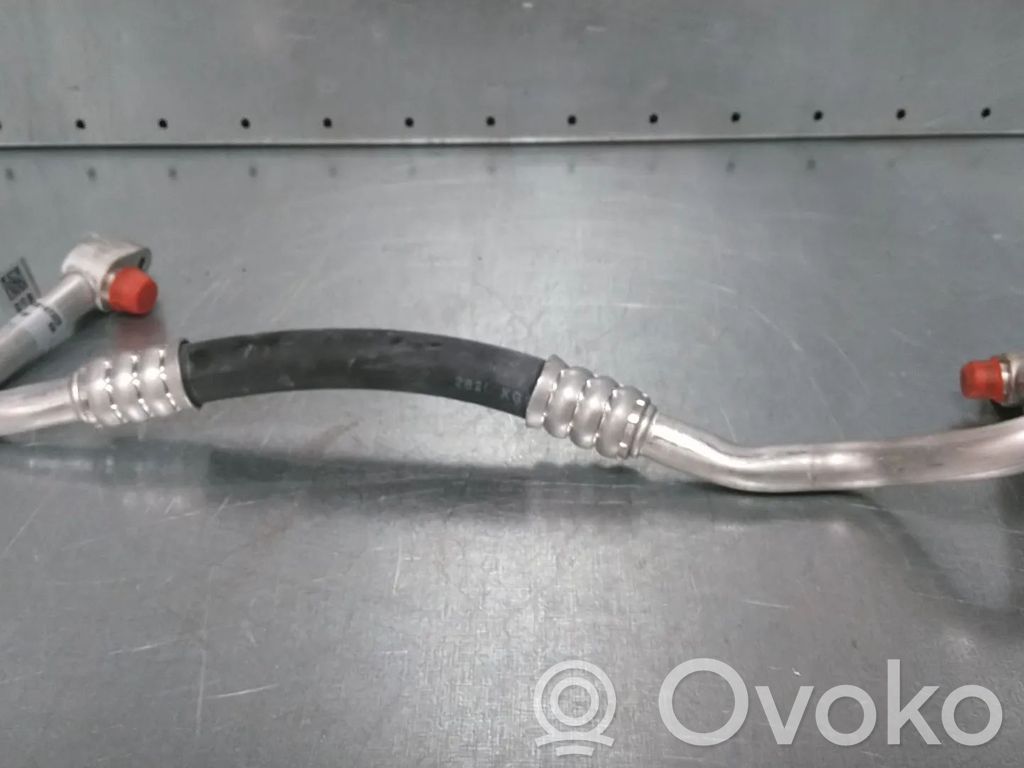 Audi e-tron Ilmastointilaitteen putki (A/C) 