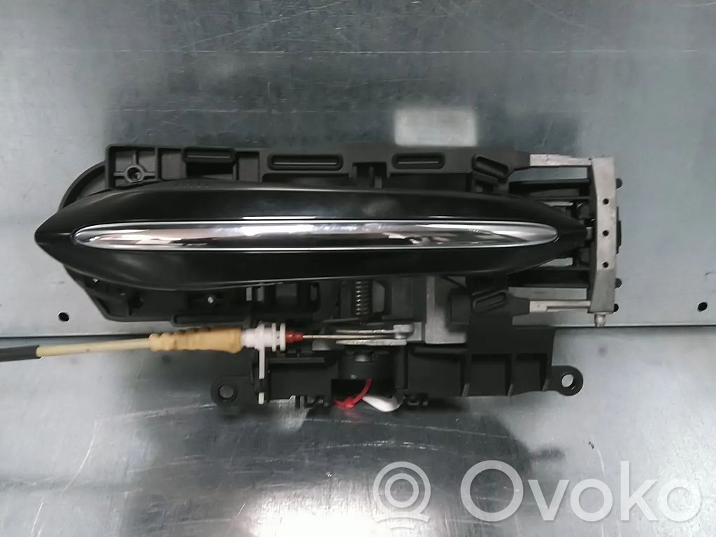 Osłona klamki drzwi przednich   51217187228,51217249980,7187228,7249980