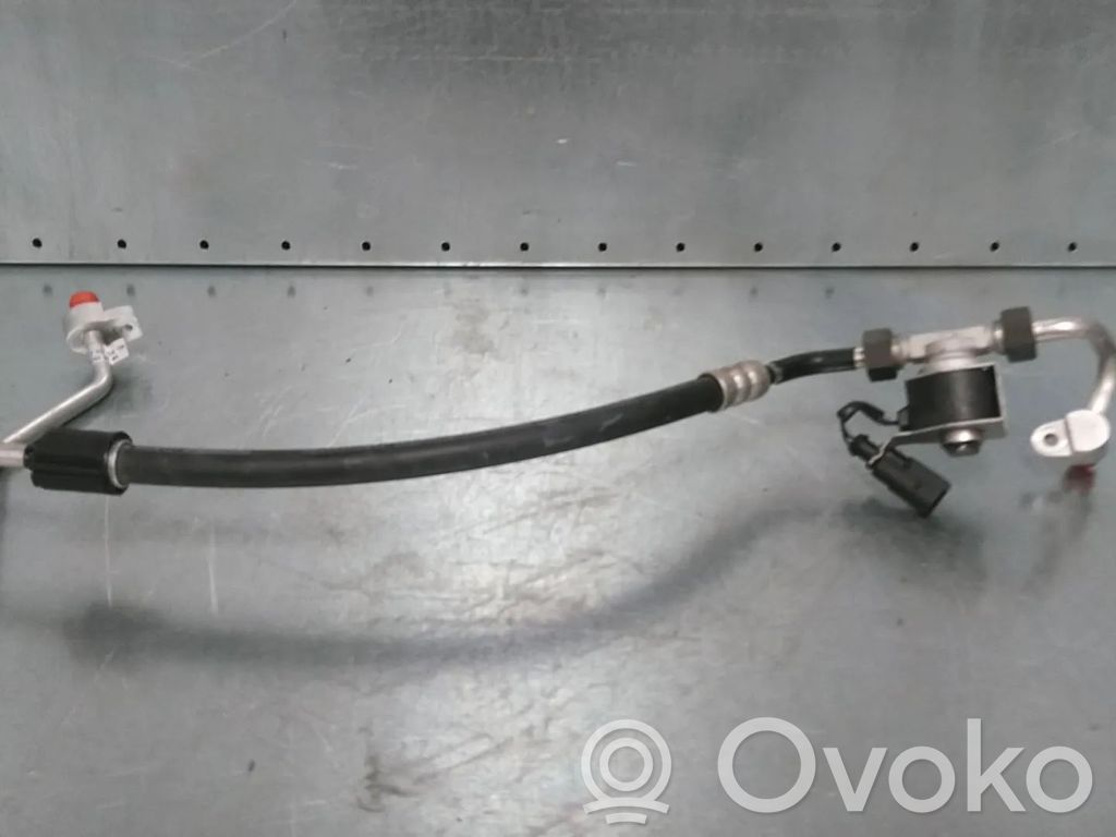 Ilmastointilaitteen putki (A/C)   4KL816720J,4KL816720G