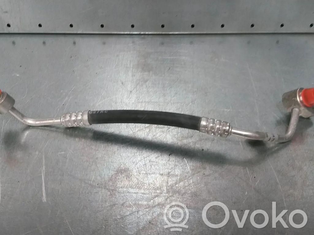 Ilmastointilaitteen putki (A/C)   4KE816704F