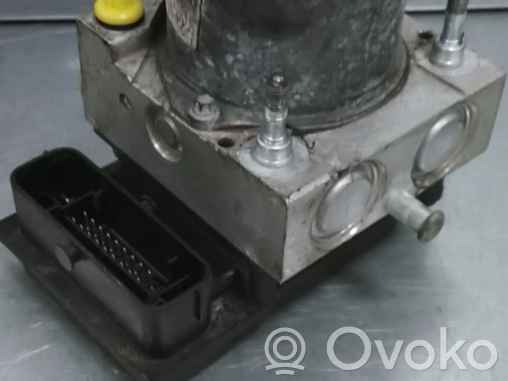 Opel Movano B Блок ABS 