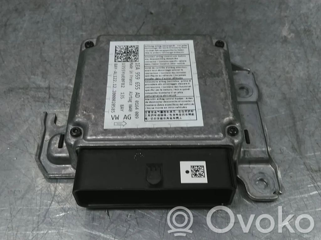 Skoda Octavia Mk4 Airbag control unit/module 