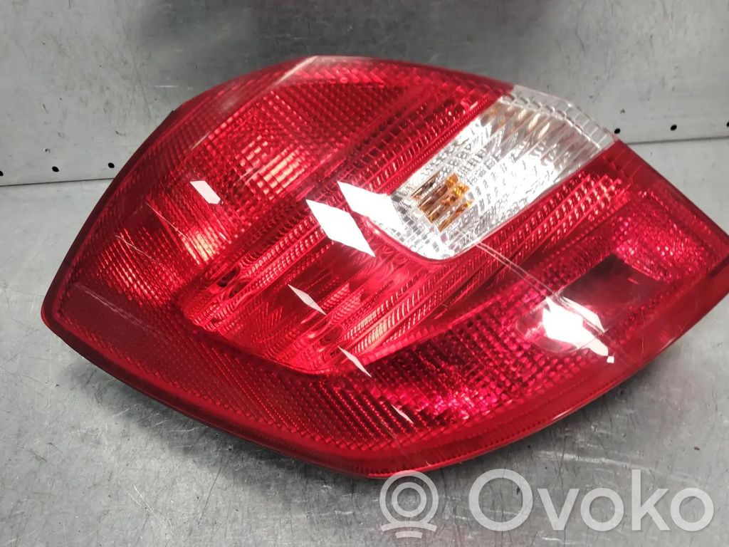 Skoda Fabia Mk2 (5J) Luci posteriori 