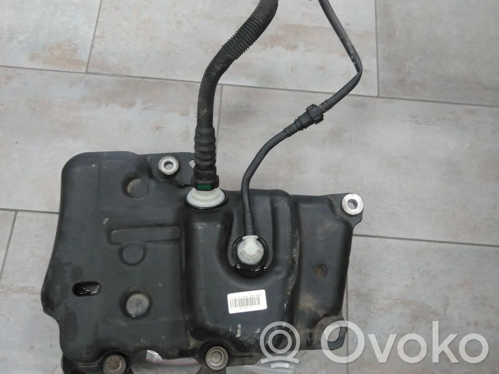 Opel Zafira C Zbiornik płynu AdBlue 