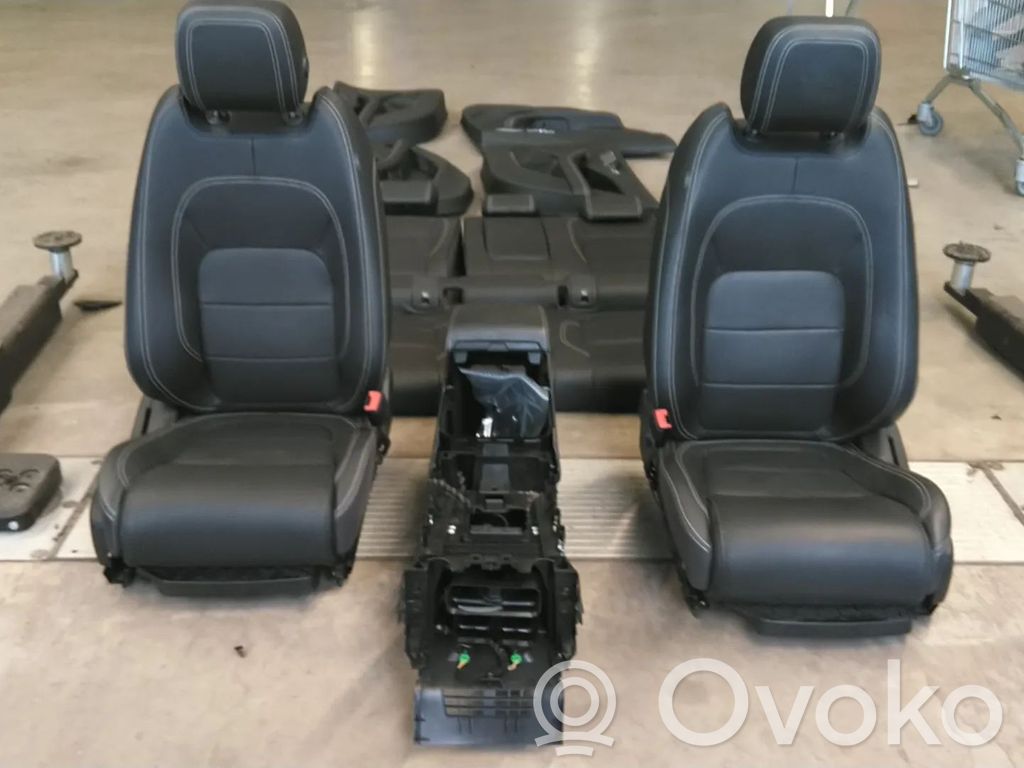 Interior set