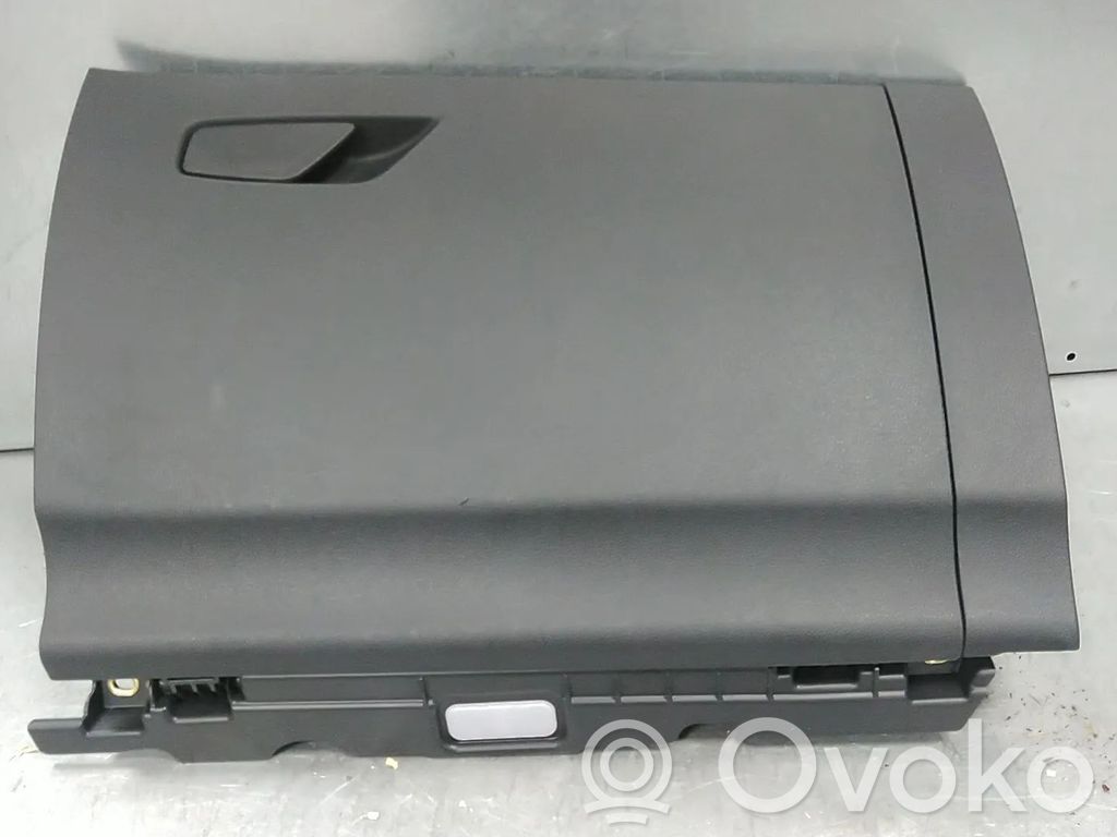 Skoda Octavia Mk4 Juego guantera 
