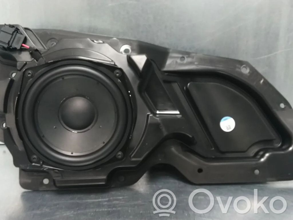 Audi e-tron Front door speaker 