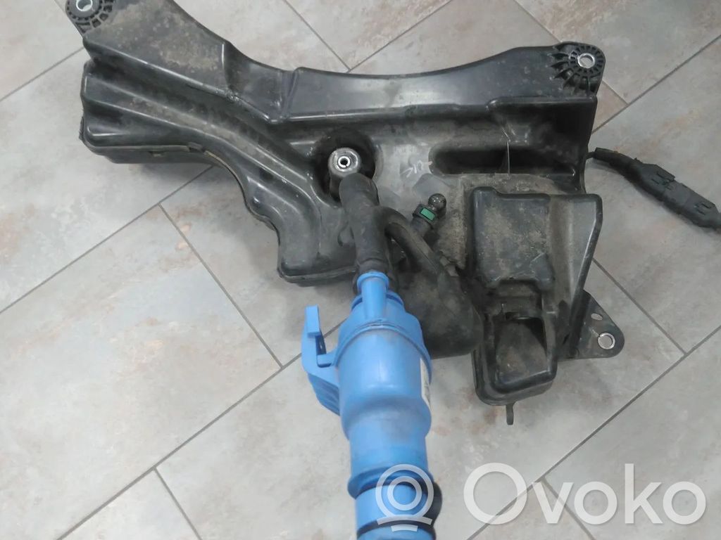 Ford Transit Courier AdBlue skysčio bakelis 