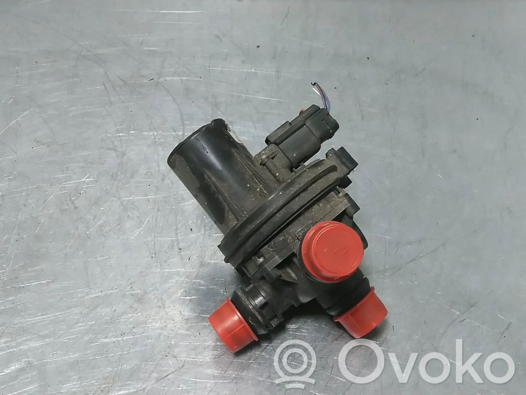 Pompe de circulation d'eau   J9D38D108AC
