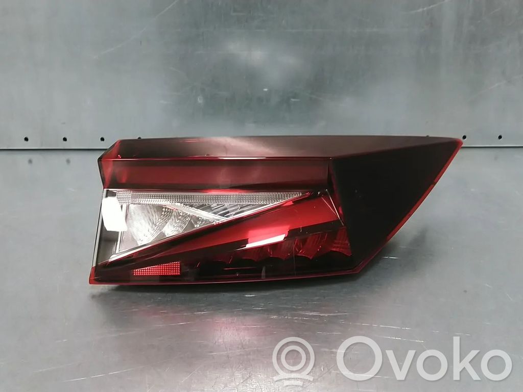 Skoda Enyaq iV Lampă spate în caroserie 