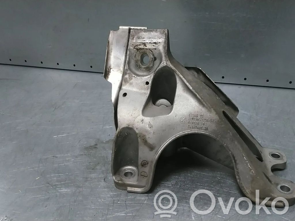 BMW X5 E70 Engine mount bracket 