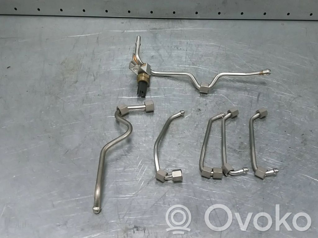 BMW 1 E81 E87 Fuel line pipe 