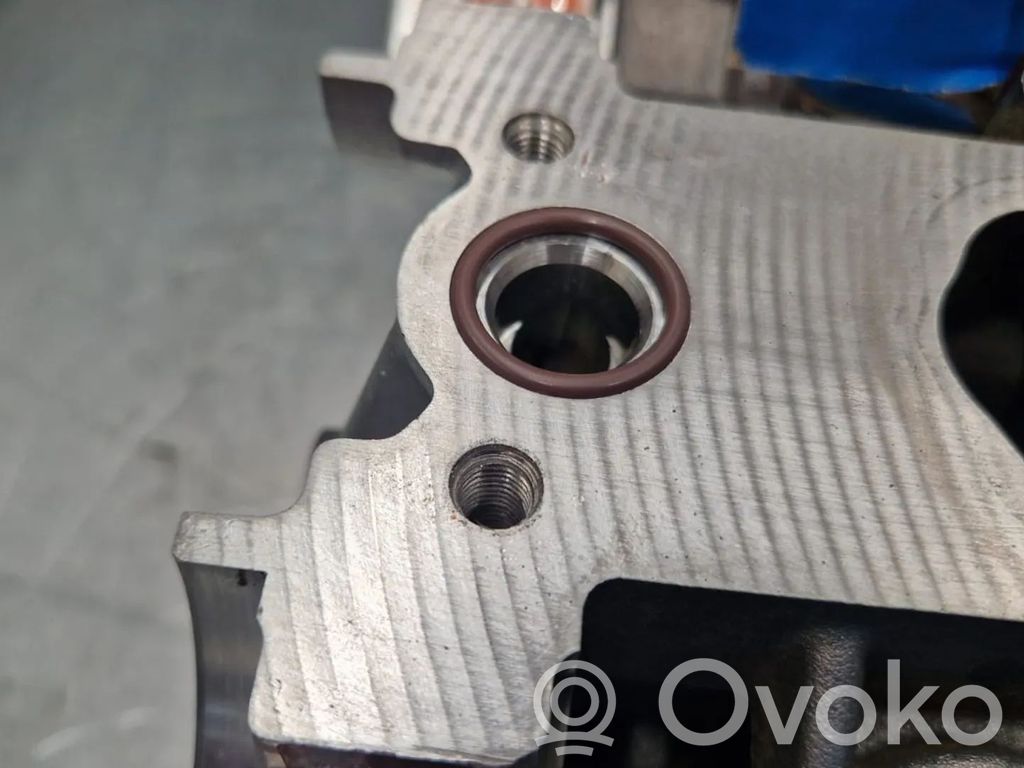 Ford C-MAX II Engine head 