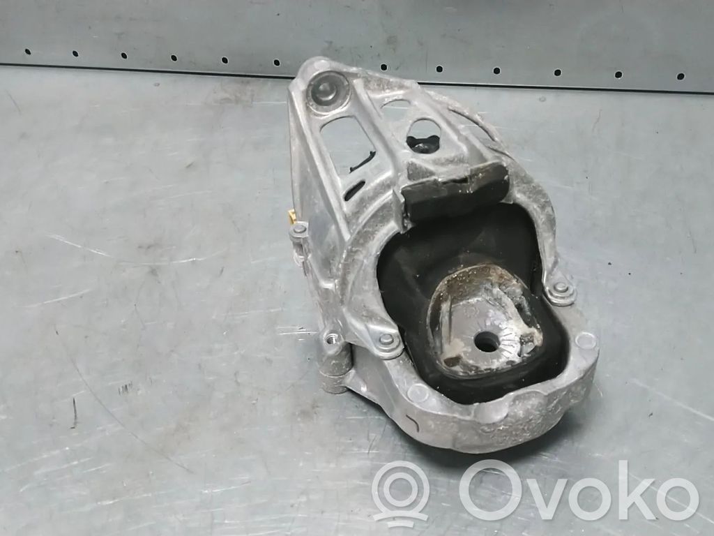 Audi A5 Engine mount bracket 