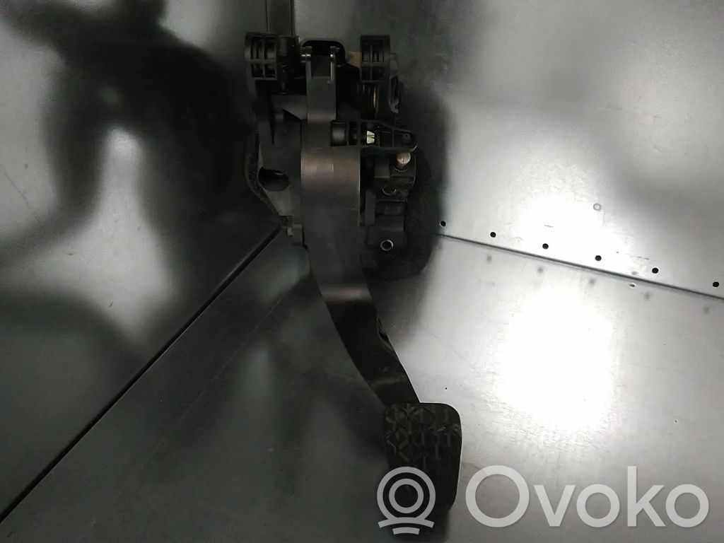 Ford B-MAX Clutch pedal 