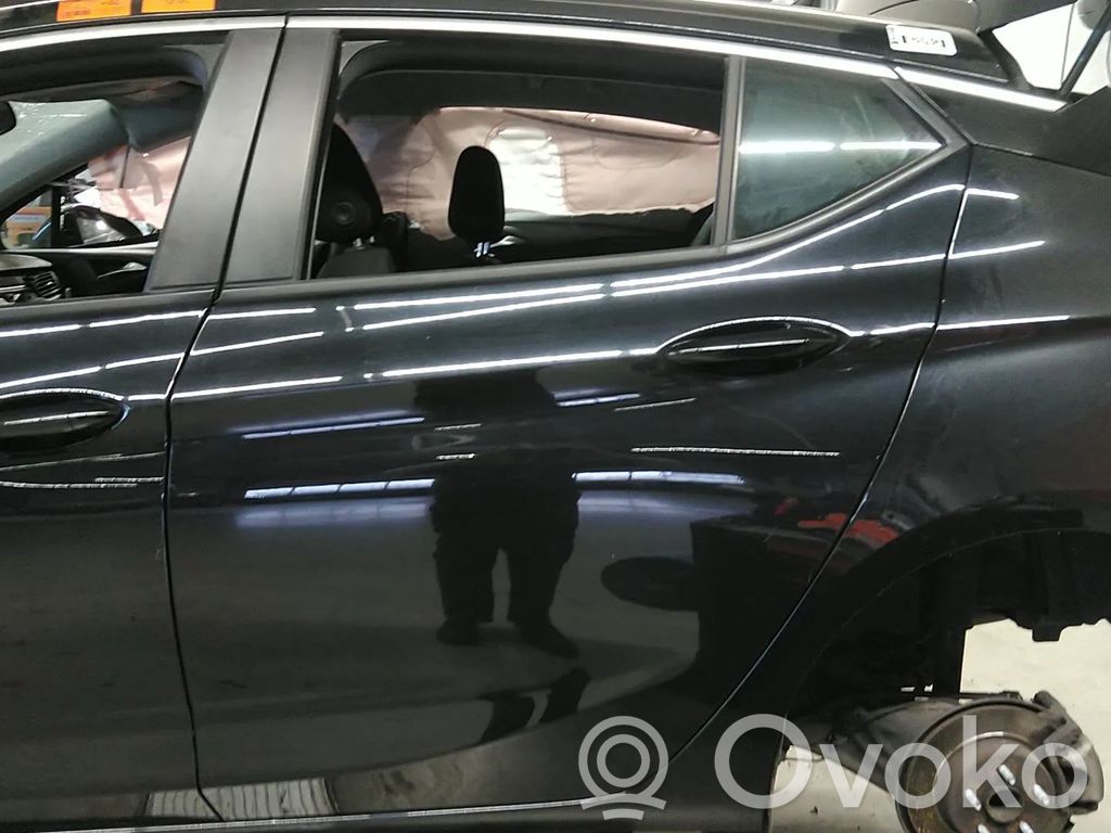 Vauxhall Astra K Galinės durys 