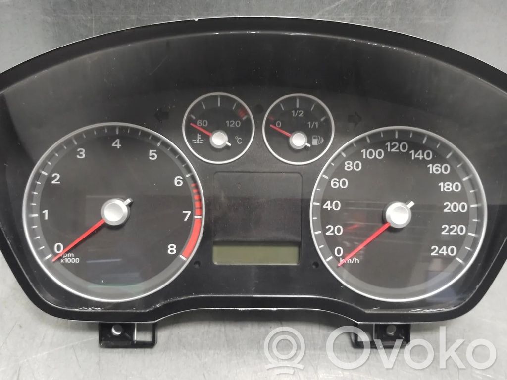 Ford Focus Speedometer (instrument cluster) 