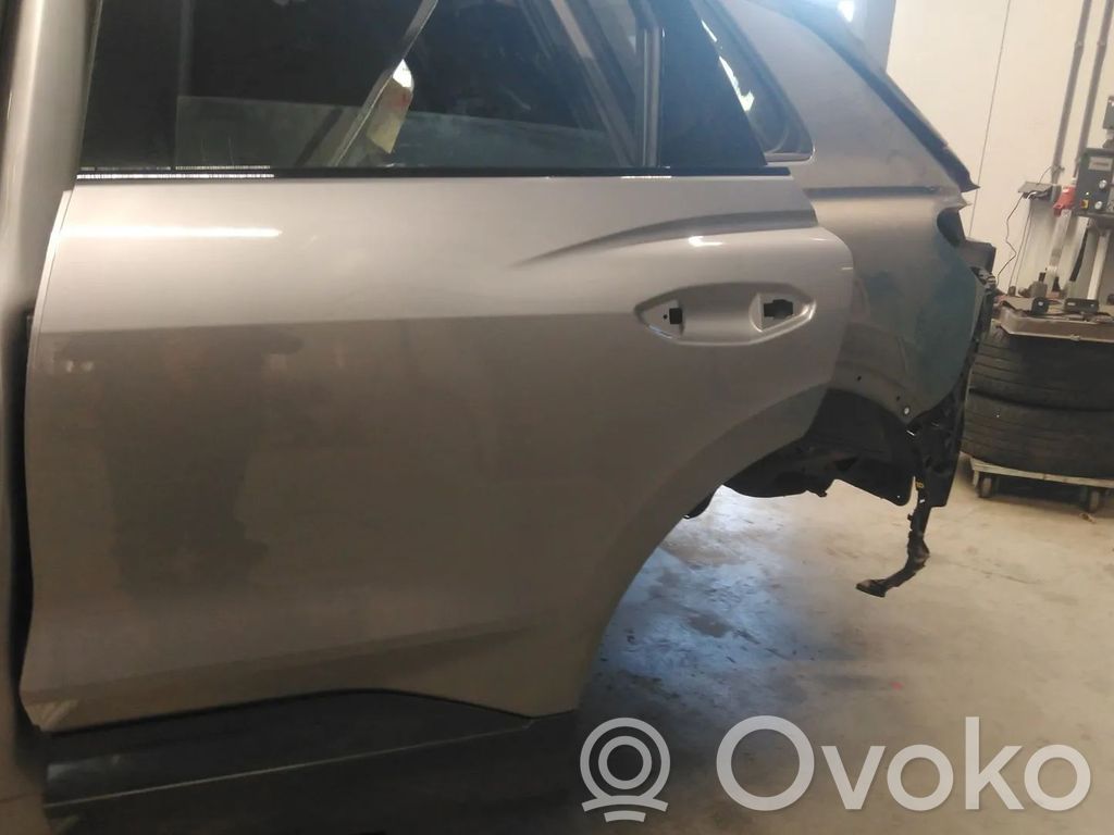 Audi Q4 Sportback e-tron Galinės durys 