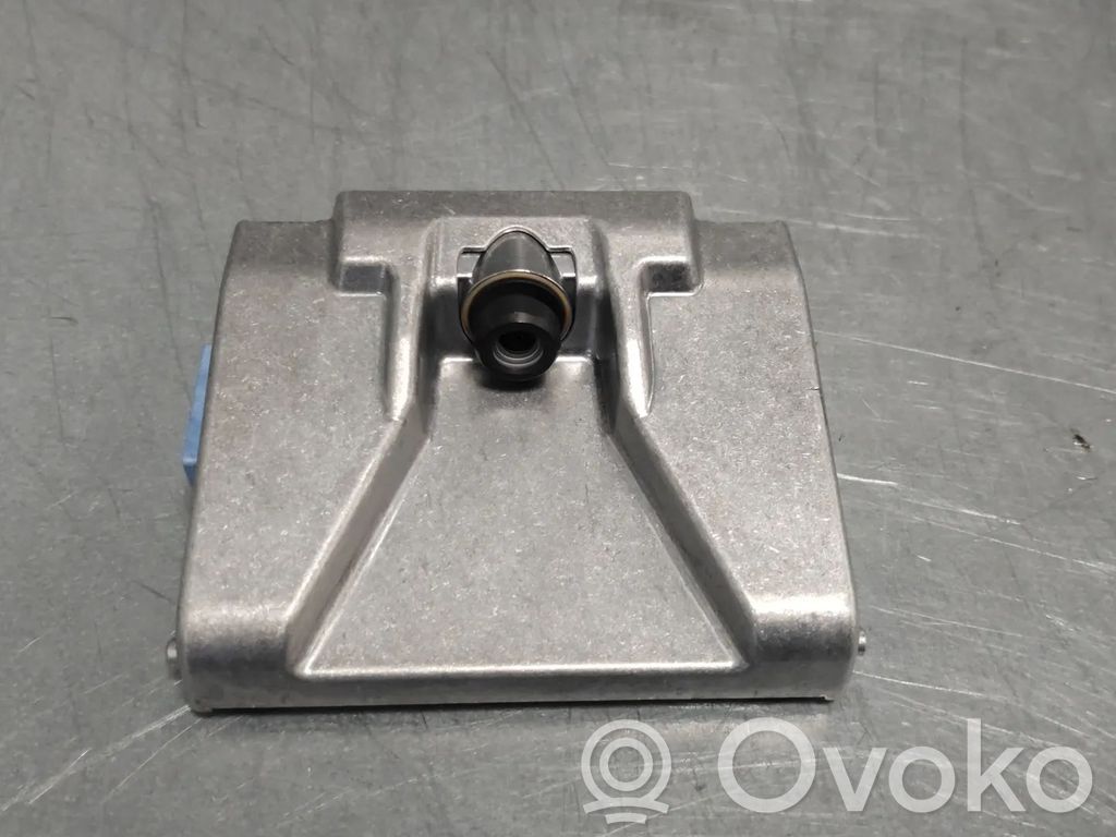Windshield/windscreen camera   99211J2000