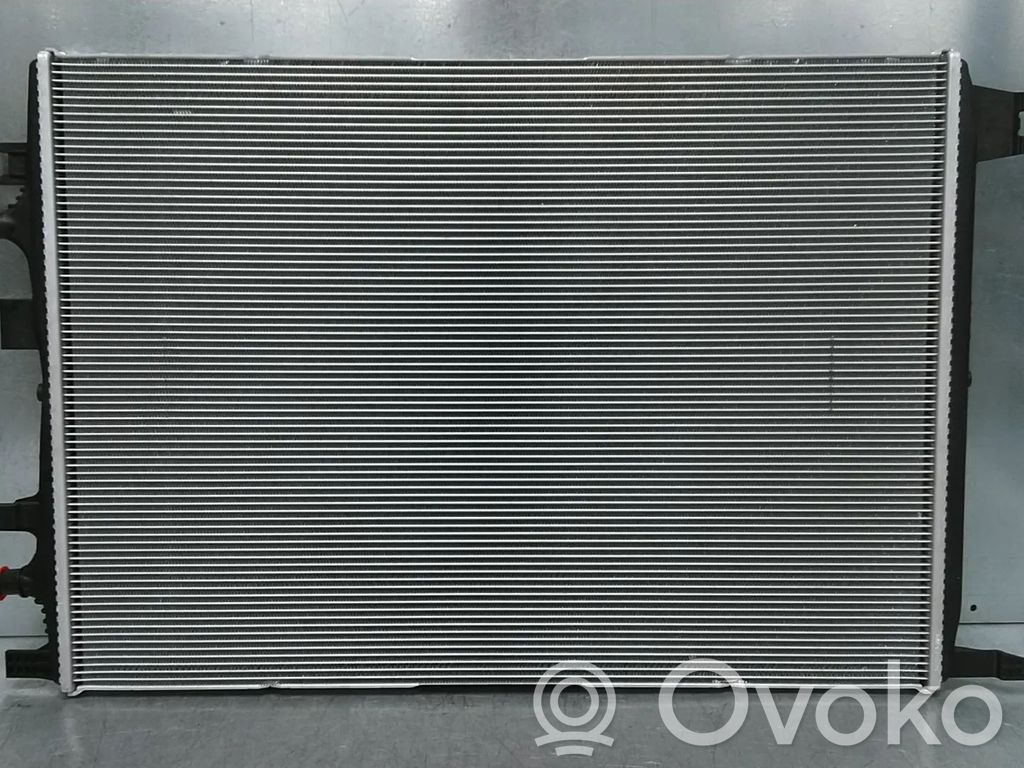 Chłodnica   4K0145804Q,DYVA