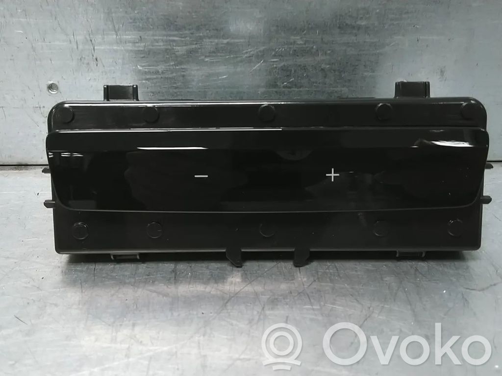 Audi A5 Climate control unit 