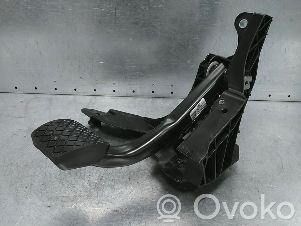 Audi A5 Jarrupoljin 