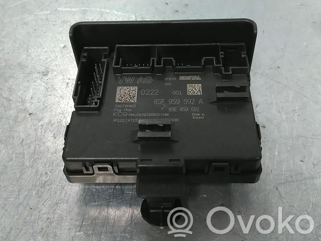 Audi A5 Unité de commande module de porte 