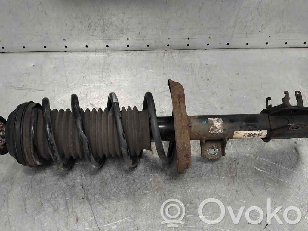 Opel Corsa D Etuiskunvaimennin 