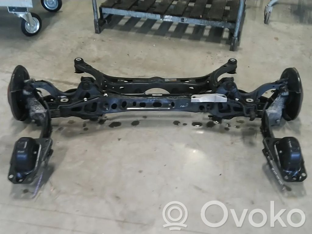 Eje trasero   3G0598611,1K0505129L,1K0505130L,3Q0505235P,3Q0505311F,3Q0505433G,3Q0505434G,5Q0505223D,5Q0505224D,5Q0505323D