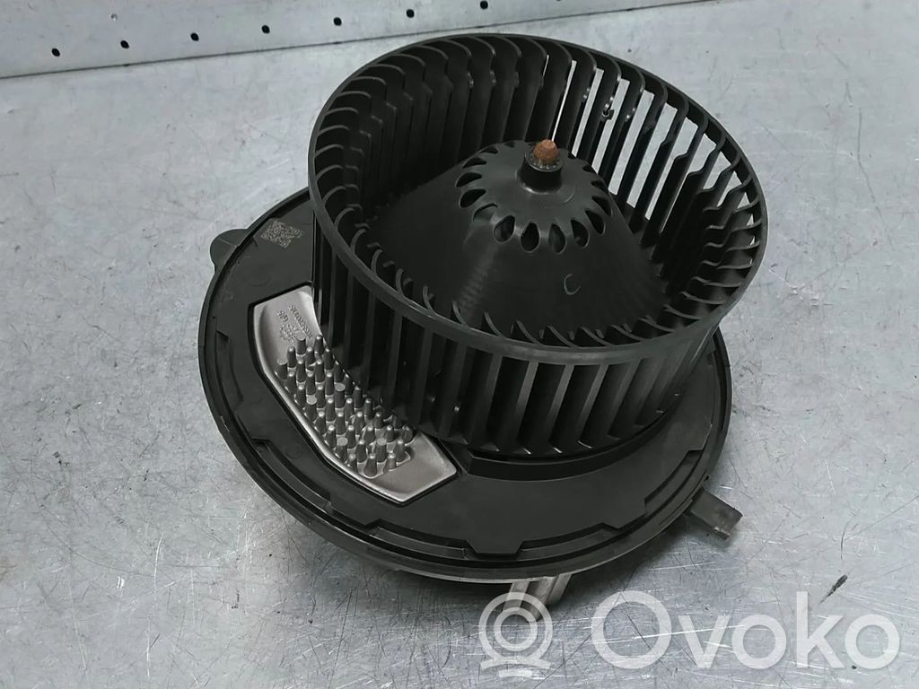 Skoda Octavia Mk4 Rezystor / Opornik dmuchawy nawiewu 