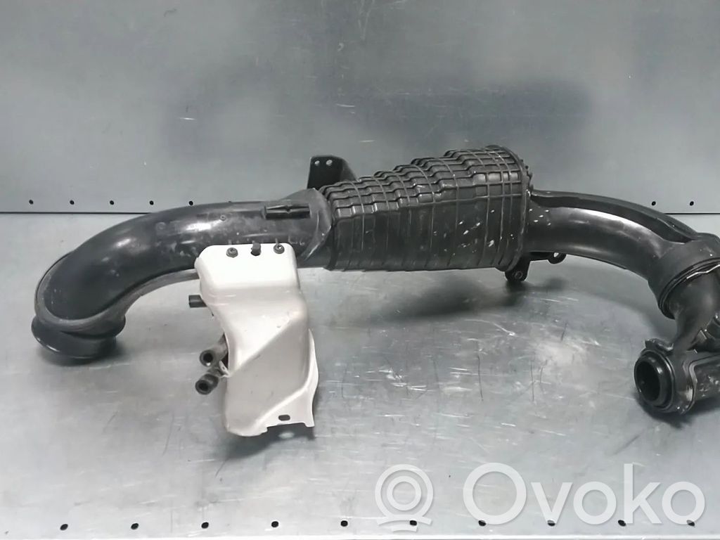 Volvo XC40 Conductă/furtun admisie aer 