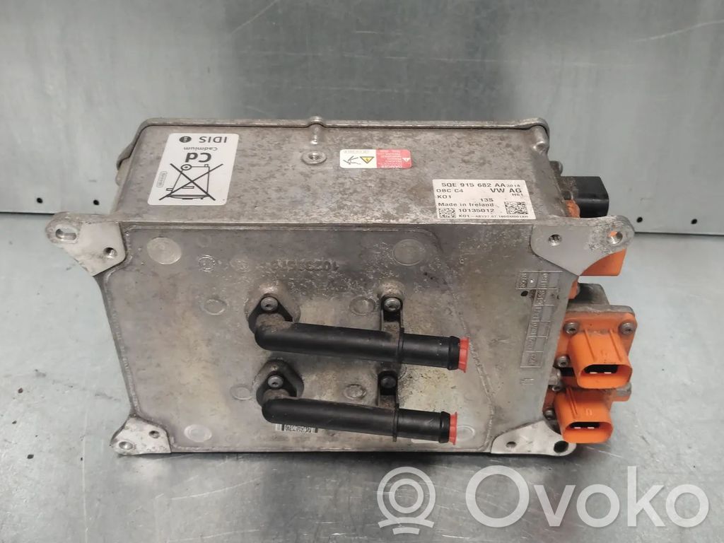 Volkswagen Golf VII Chargeur batterie (en option) 
