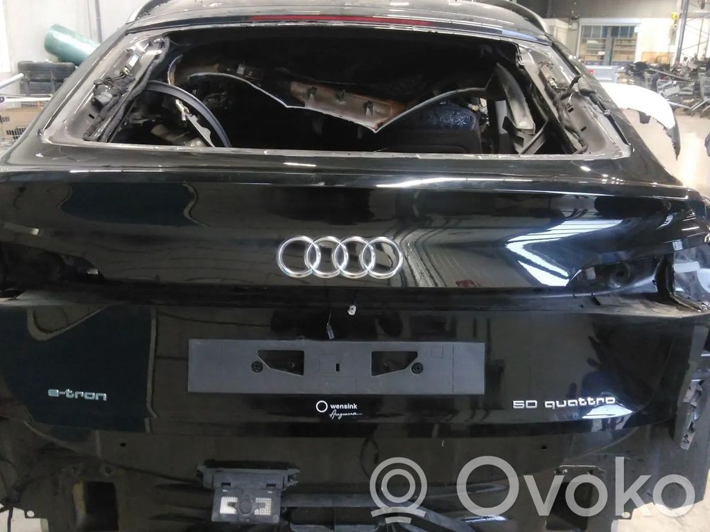 Audi e-tron Tailgate/trunk/boot lid 