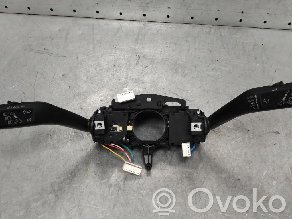 Volkswagen Golf VI Bloc semnalizator și ștergător parbriz 
