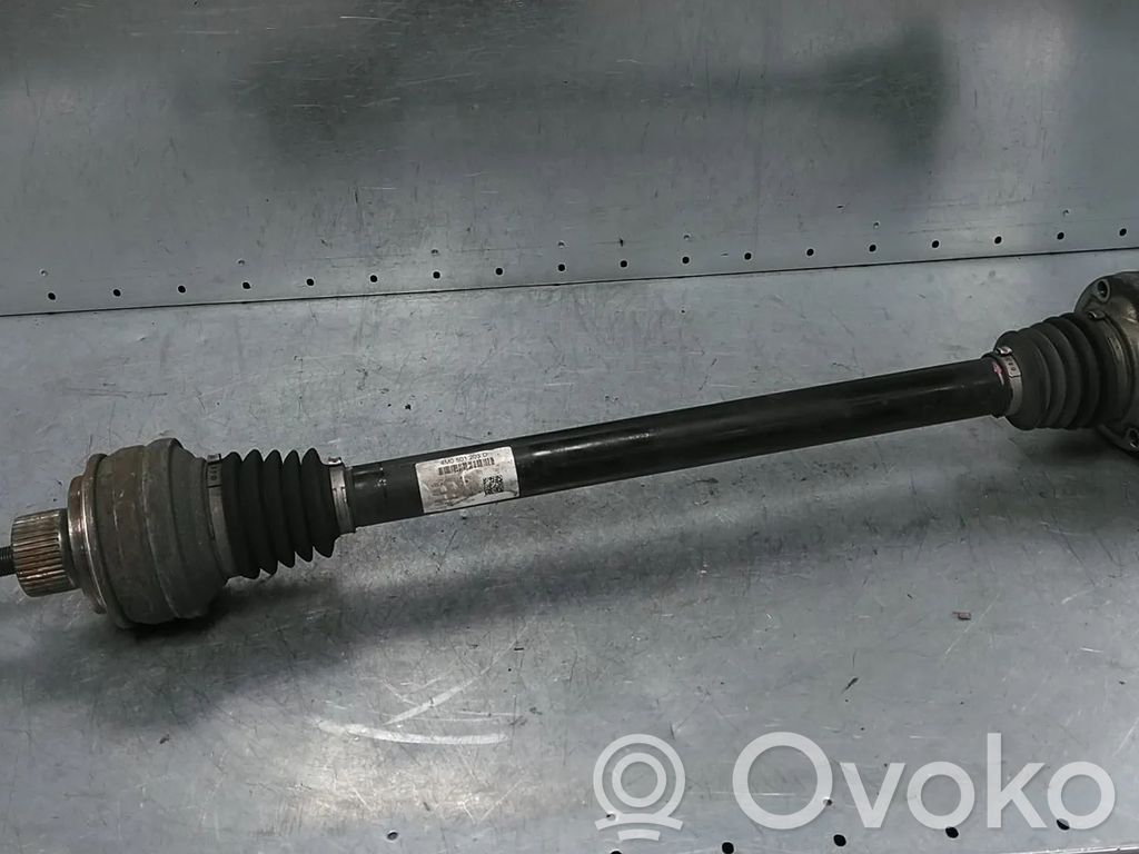 Audi Q8 Galinis pusašis 