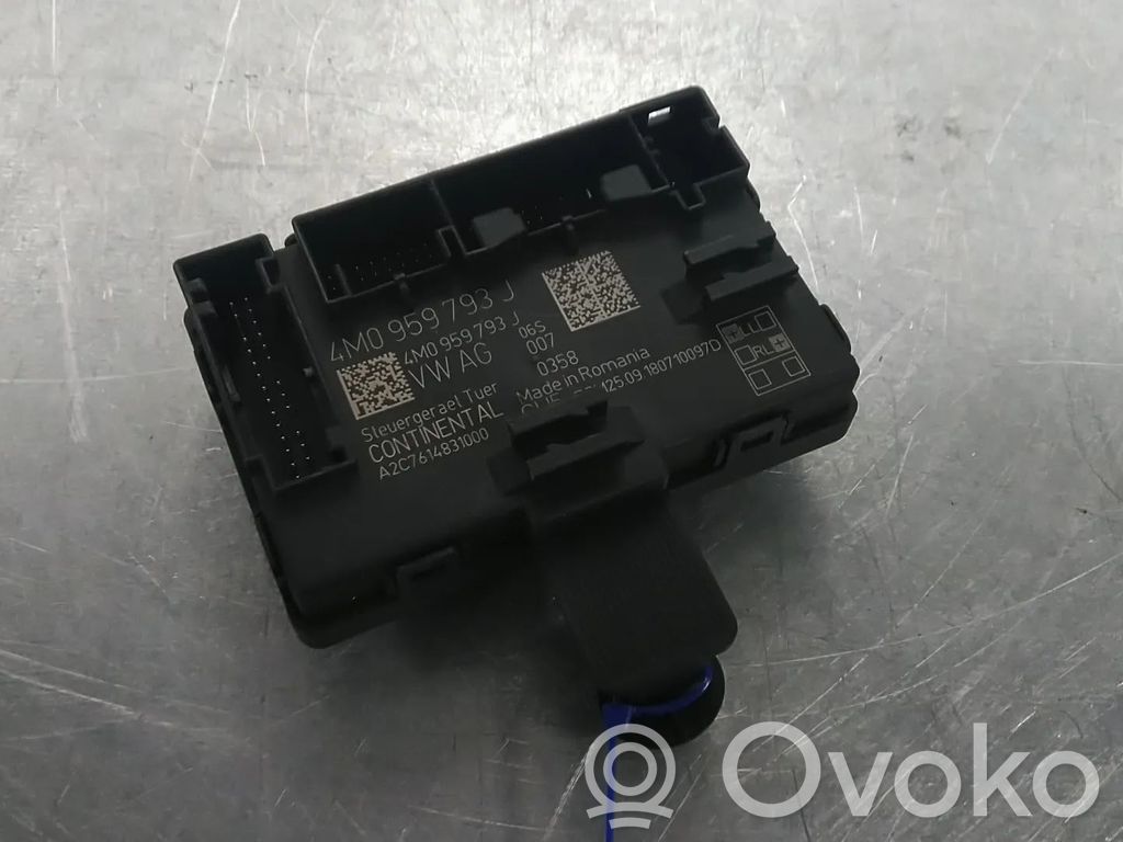 Door control unit/module   4M0959793J