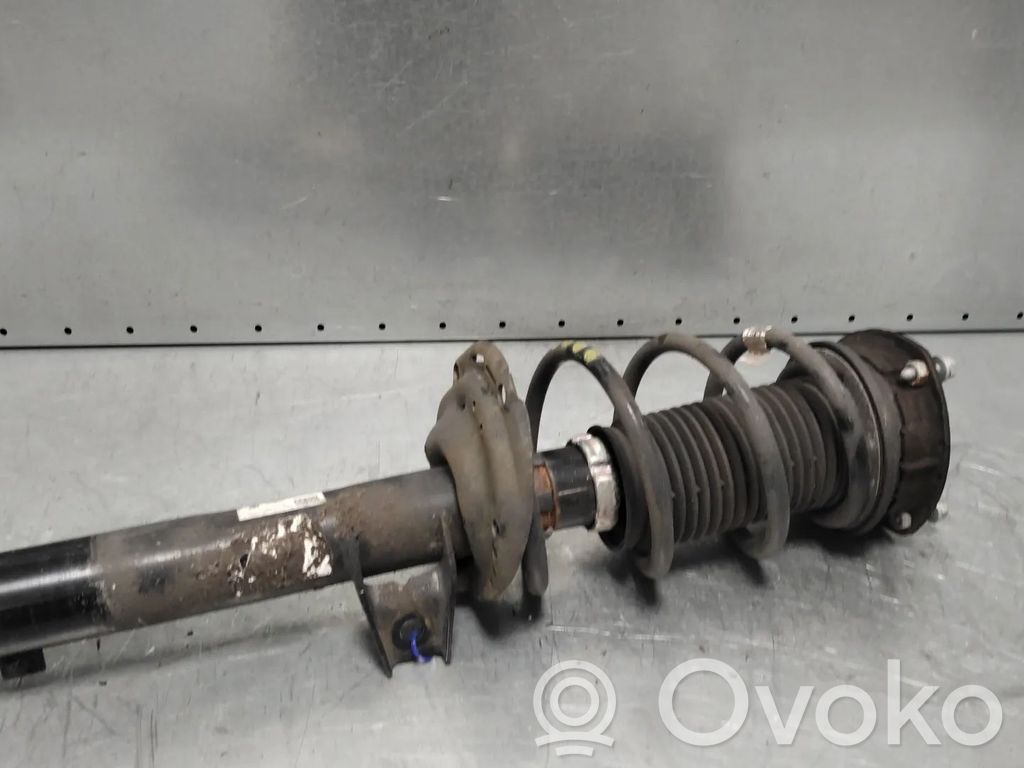 Audi A3 8Y Amortiguador delantero 
