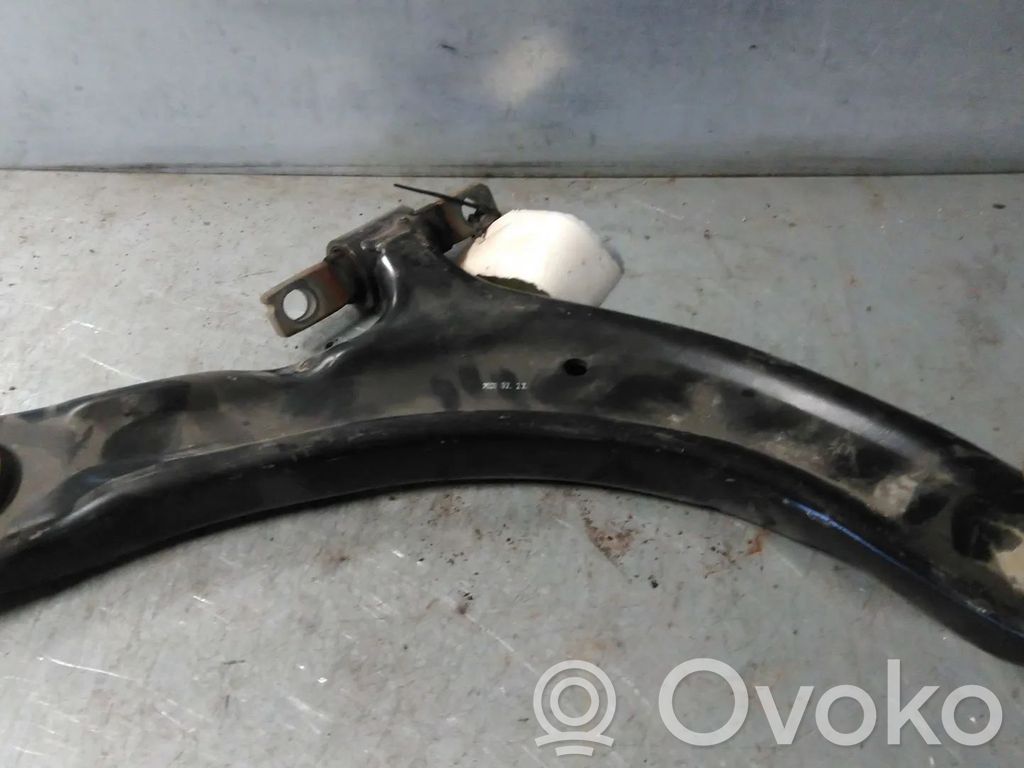Renault Koleos I Front lower control arm/wishbone 
