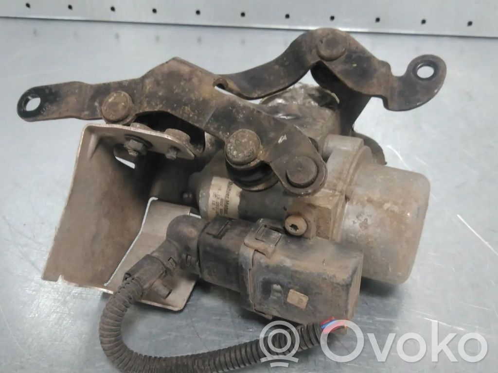 Volkswagen Golf IV Master brake cylinder 