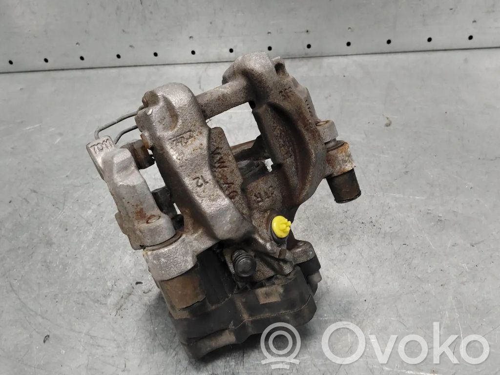 Audi Q3 F3 Pinza del freno posteriore 