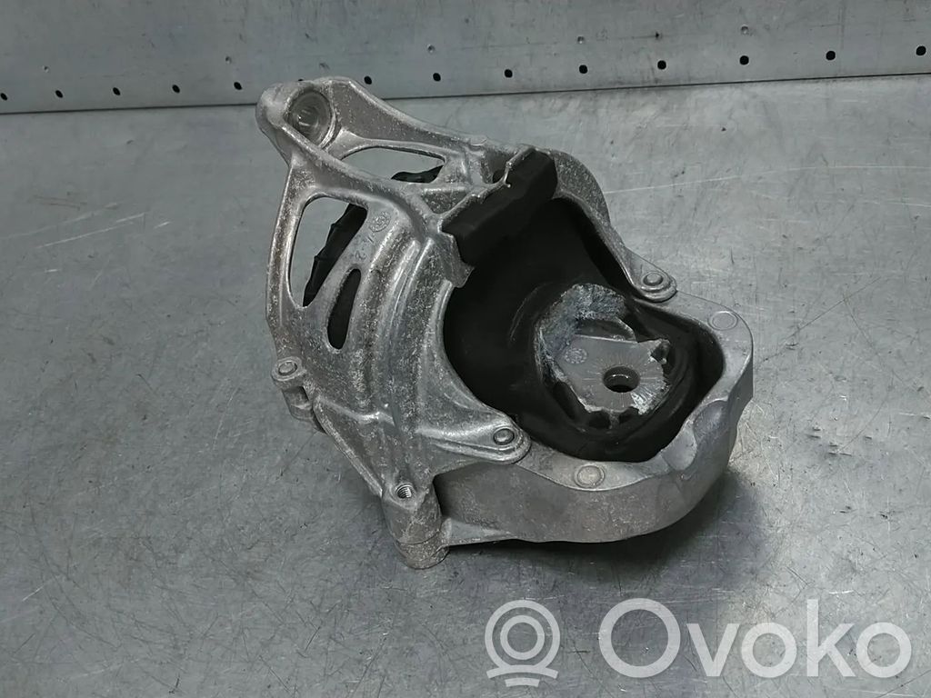 Audi A5 Engine mount bracket 