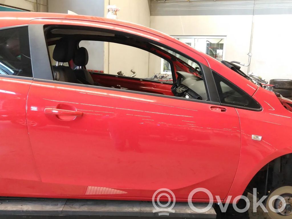 Opel Corsa E Дверь 