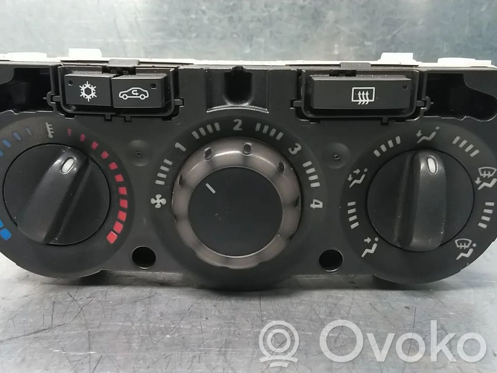 Opel Corsa D Climate control unit 