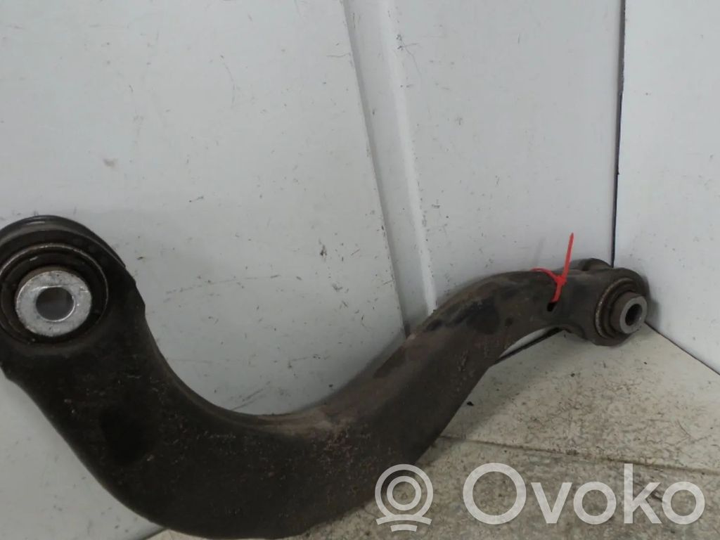 Volkswagen PASSAT B8 Achsschenkel hinten 