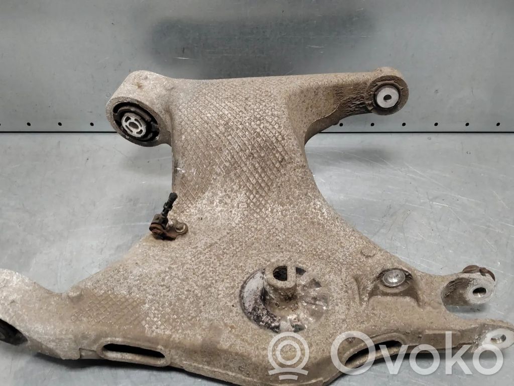 Jaguar XE Achsschenkel hinten 