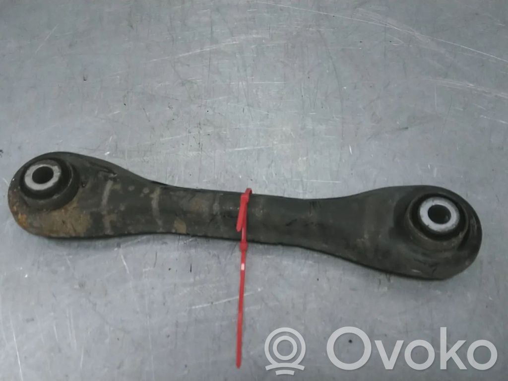 Ford Focus Задний поворотный кулак (ступица, цапфа) 