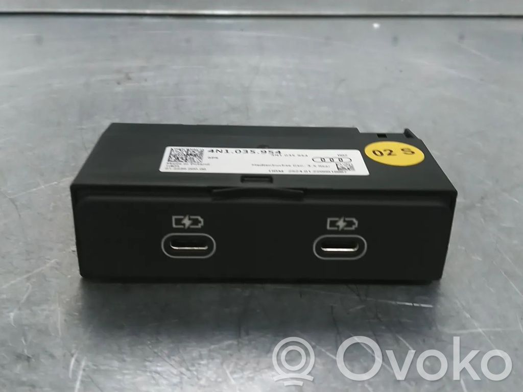 Audi A6 S6 C8 4K Boulon de roue de secours 