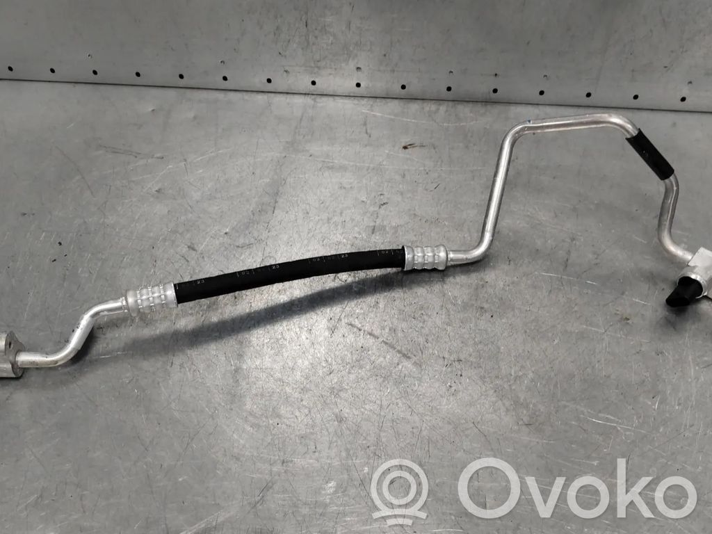 Audi e-tron Ilmastointilaitteen putki (A/C) 