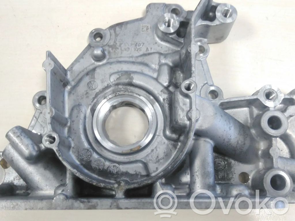 Volkswagen Golf VII Pompa olejowa 